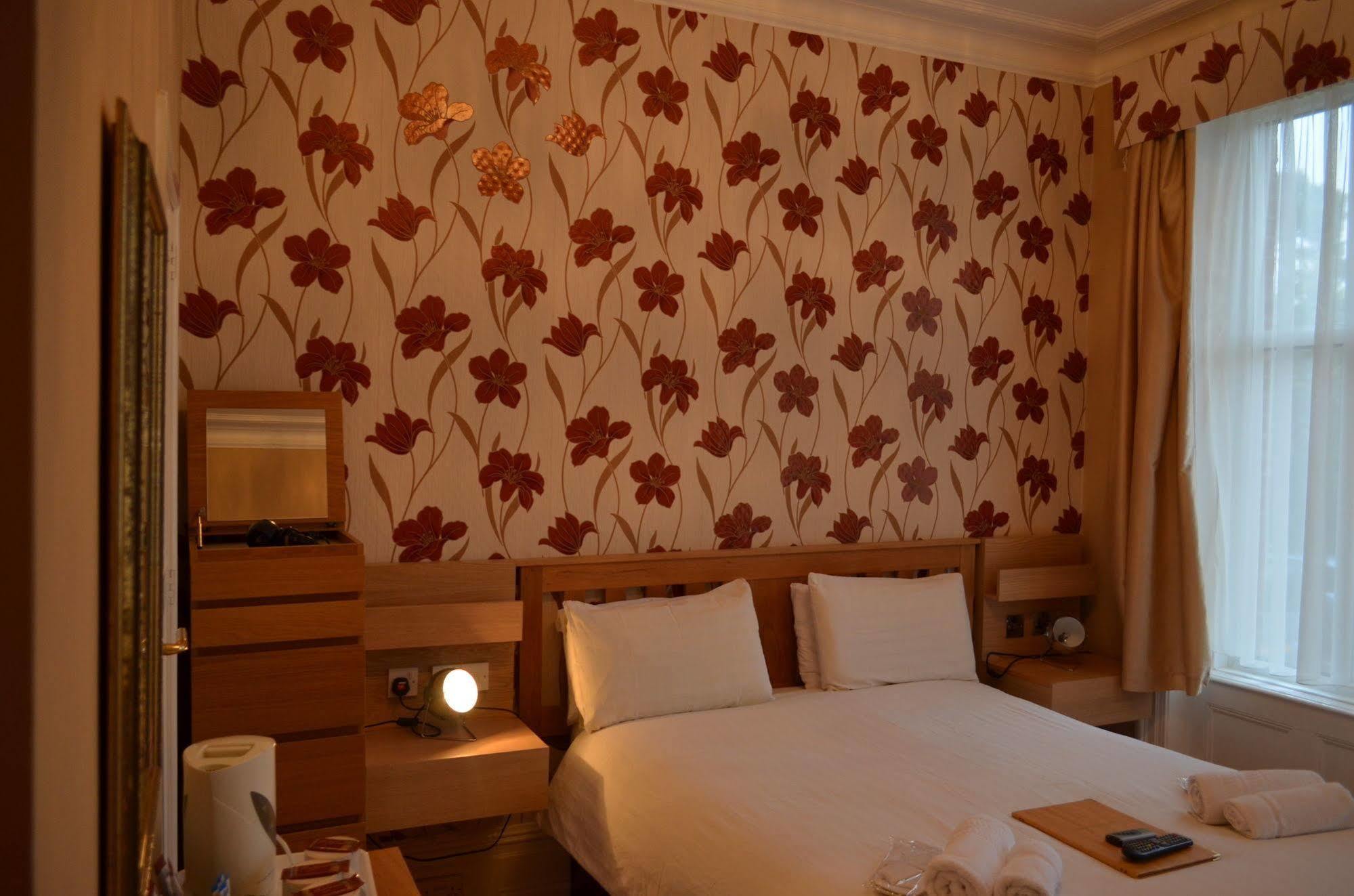 Shirley B & B Bournemouth Exteriör bild